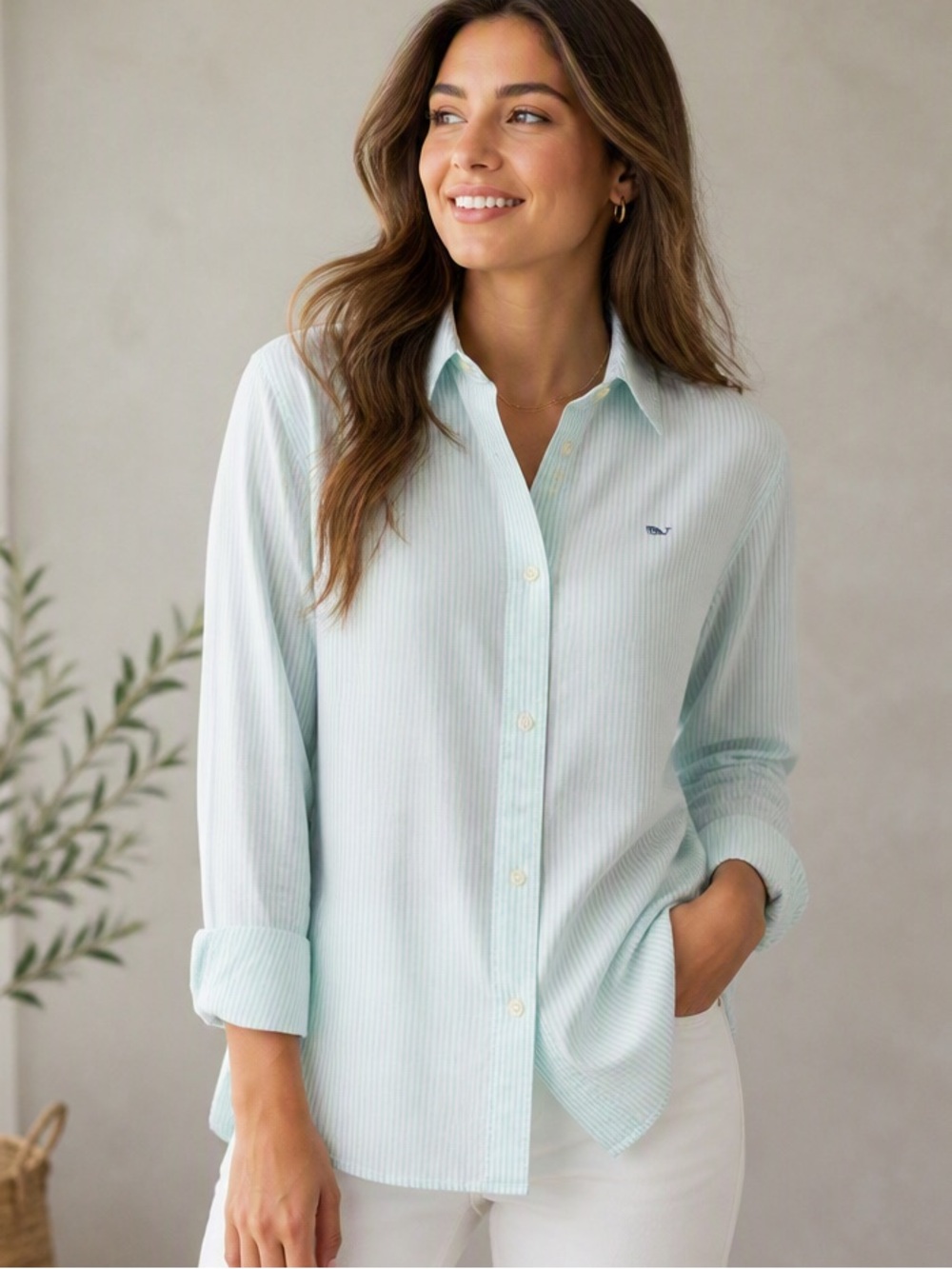 Vineyard Vines Women’s Classic Button‑Down Shirt Size 10 • Cotton • Whale Logo